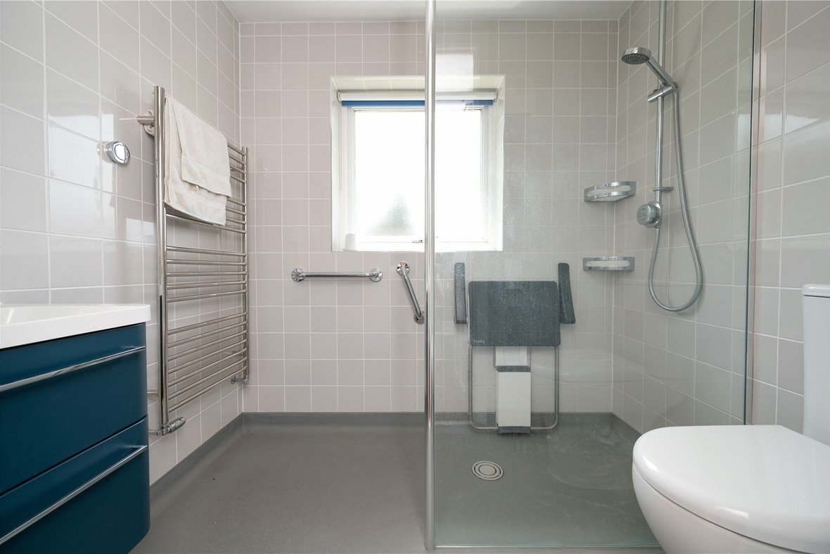 4 Bedroom House Sold Subject to ContractHouse Sold Subject to Contract in Cunningham Hill Road, St. Albans, Hertfordshire - View 11 - Collinson Hall