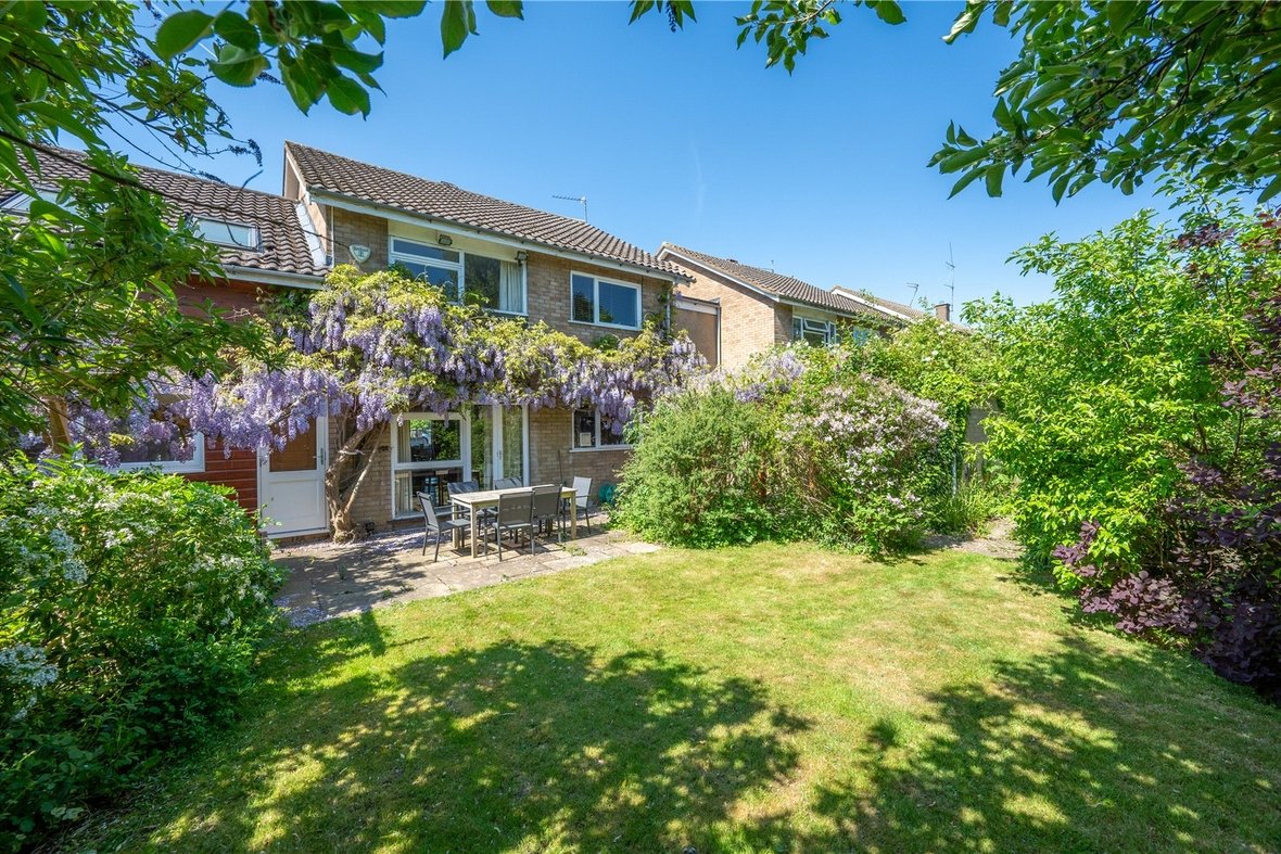 4 Bedroom House Sold Subject to ContractHouse Sold Subject to Contract in Cunningham Hill Road, St. Albans, Hertfordshire - View 9 - Collinson Hall