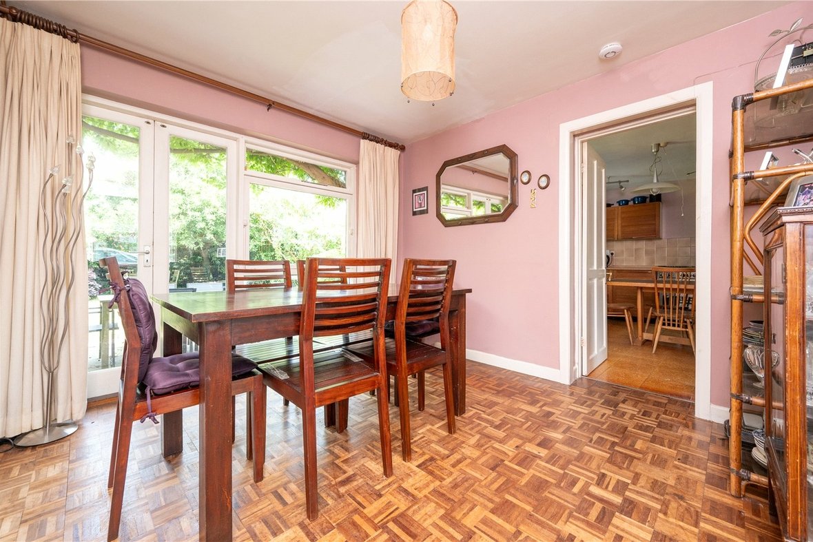 4 Bedroom House Sold Subject to ContractHouse Sold Subject to Contract in Cunningham Hill Road, St. Albans, Hertfordshire - View 16 - Collinson Hall