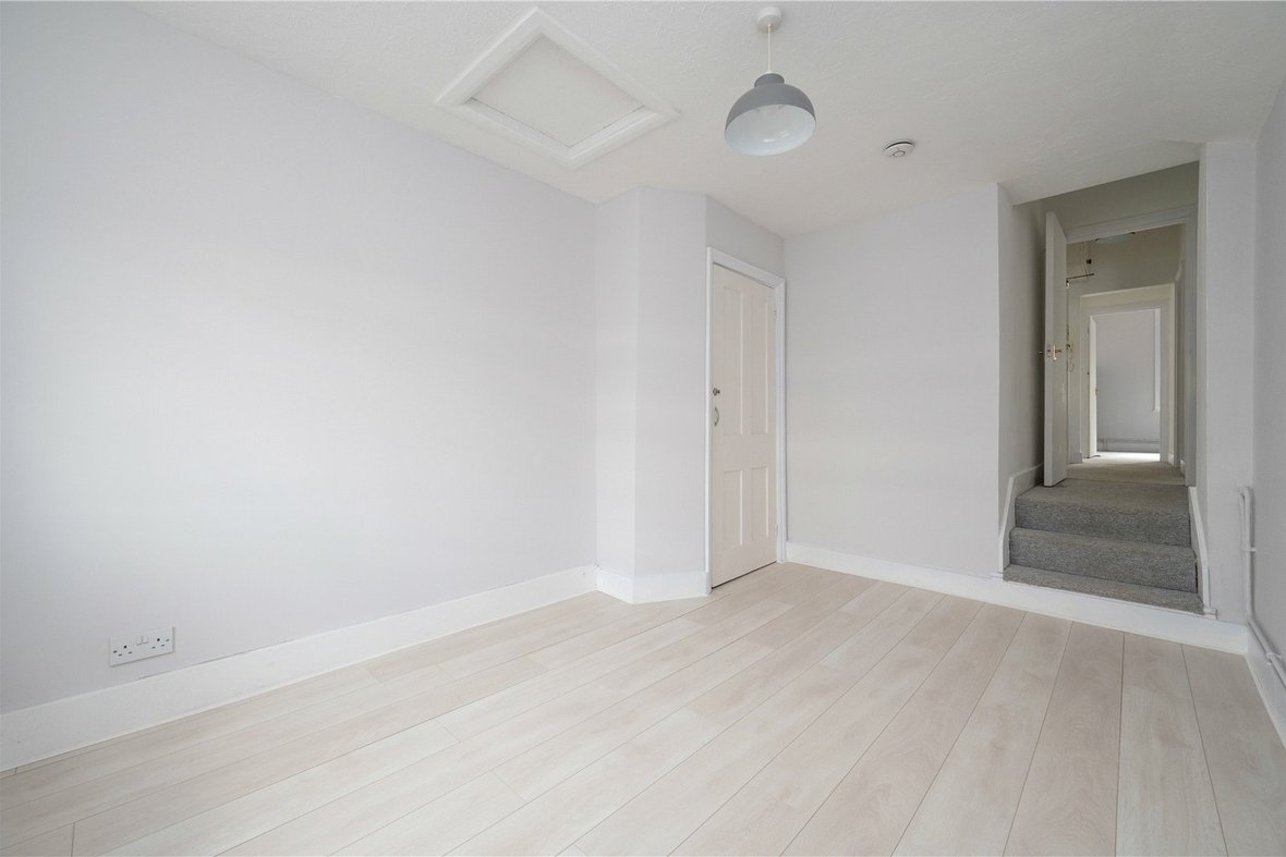 2 Bedroom Apartment LetApartment Let in Alma Road, St. Albans, Hertfordshire - View 3 - Collinson Hall