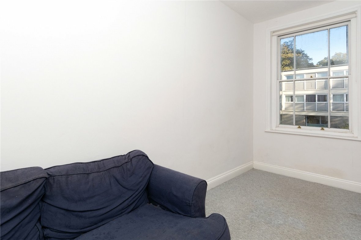 2 Bedroom Apartment Let in Alma Road, St. Albans, Hertfordshire - View 5 - Collinson Hall