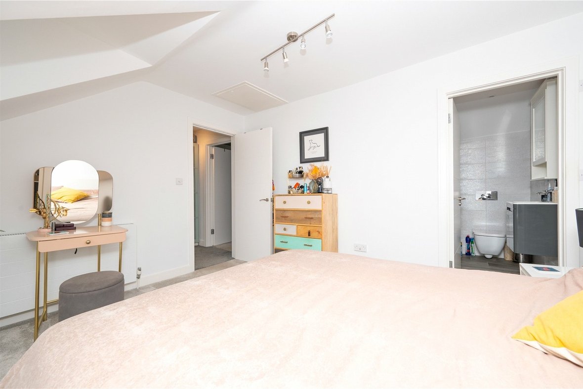 2 Bedroom  New Instruction New Instruction in Alma Road, St. Albans, Hertfordshire - View 9 - Collinson Hall