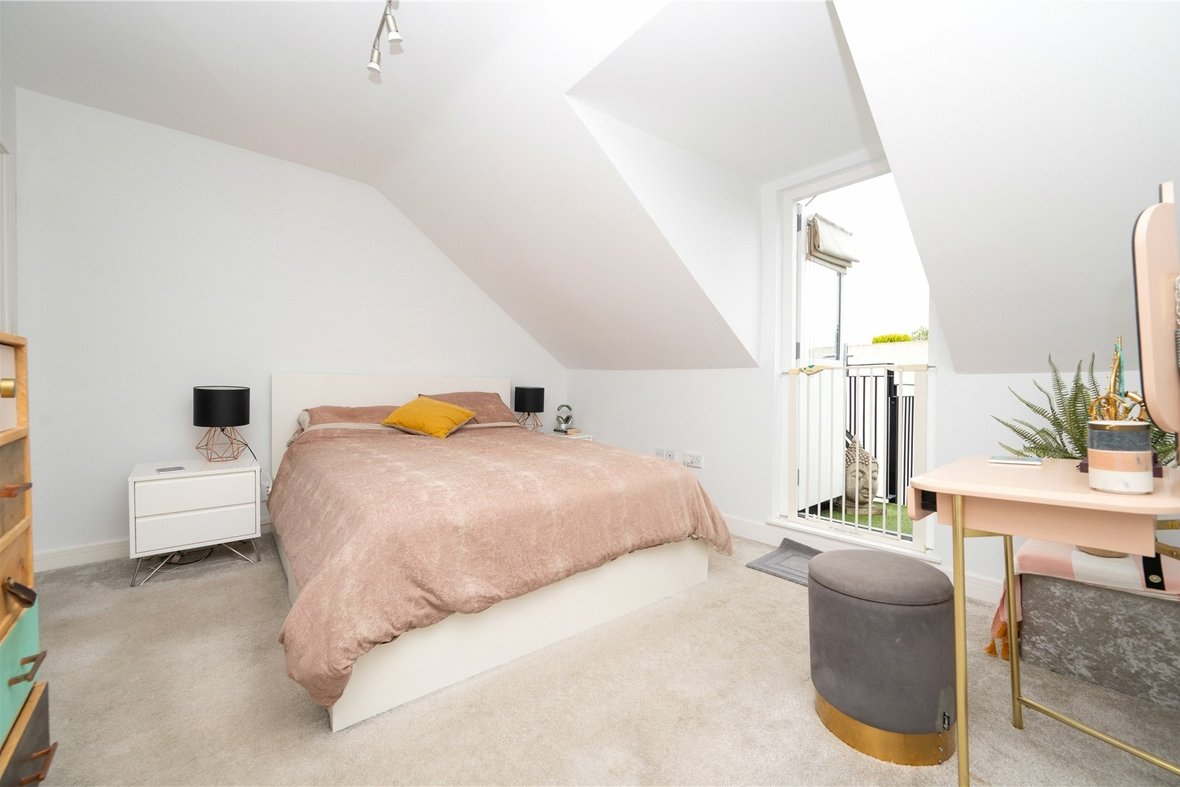 2 Bedroom  New Instruction New Instruction in Alma Road, St. Albans, Hertfordshire - View 4 - Collinson Hall