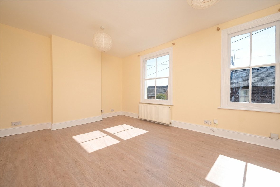 2 Bedroom House Sold Subject to ContractHouse Sold Subject to Contract in Albion Road, St. Albans, Hertfordshire - View 6 - Collinson Hall