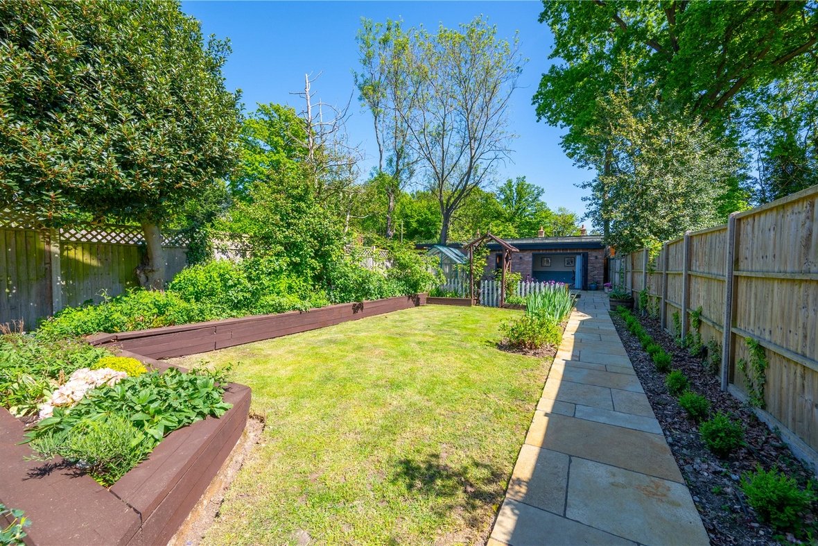 3 Bedroom House New InstructionHouse New Instruction in Claremont, Bricket Wood, St. Albans - View 17 - Collinson Hall