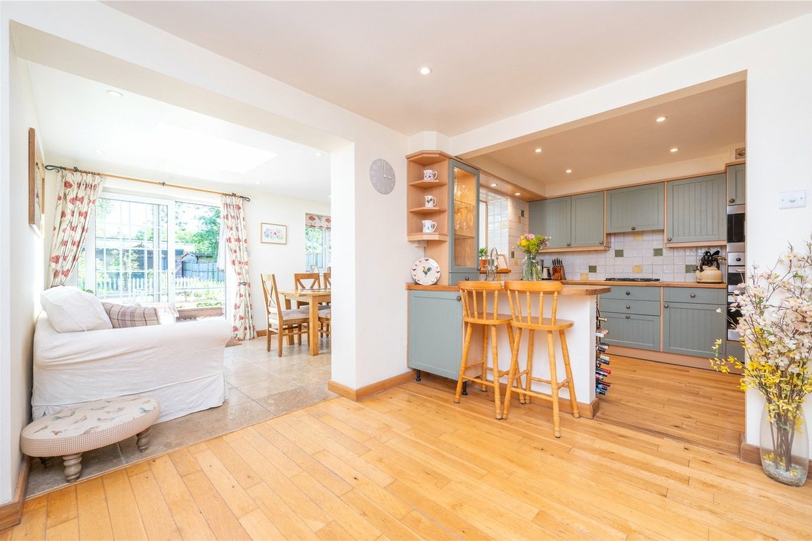 3 Bedroom House New InstructionHouse New Instruction in Claremont, Bricket Wood, St. Albans - View 13 - Collinson Hall