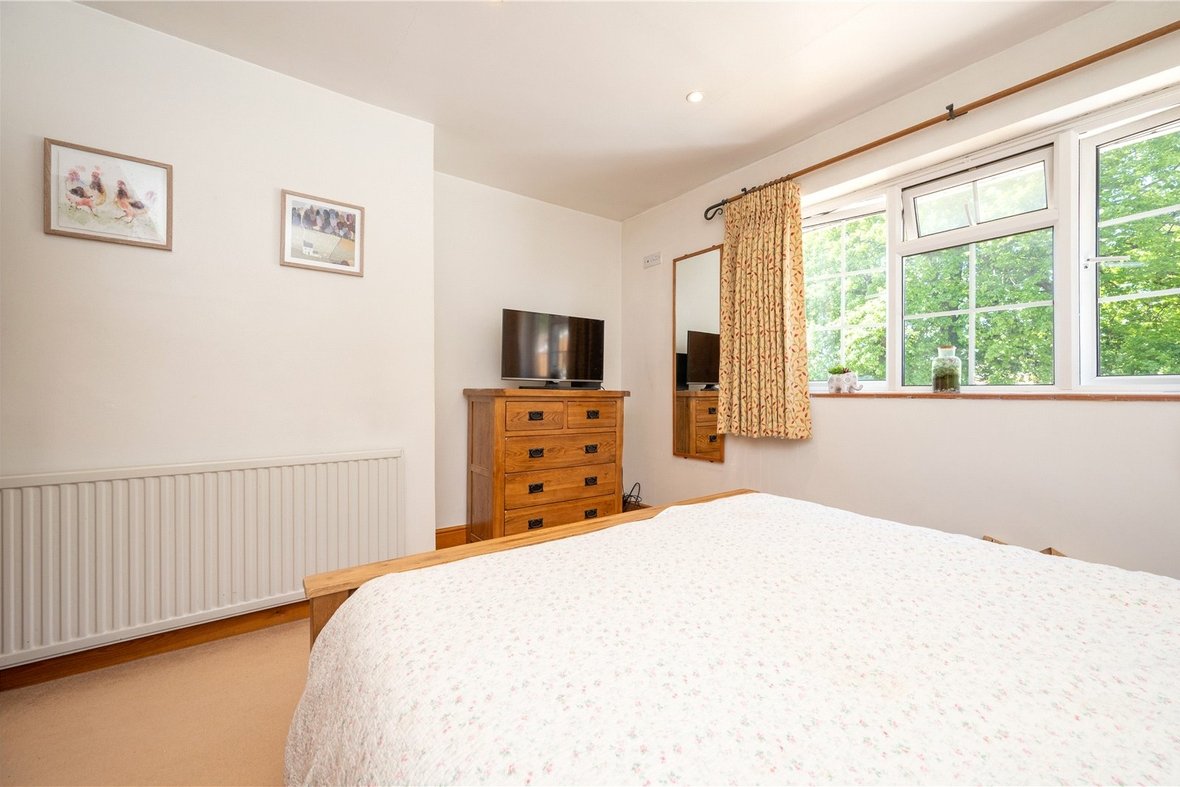 3 Bedroom House New InstructionHouse New Instruction in Claremont, Bricket Wood, St. Albans - View 11 - Collinson Hall