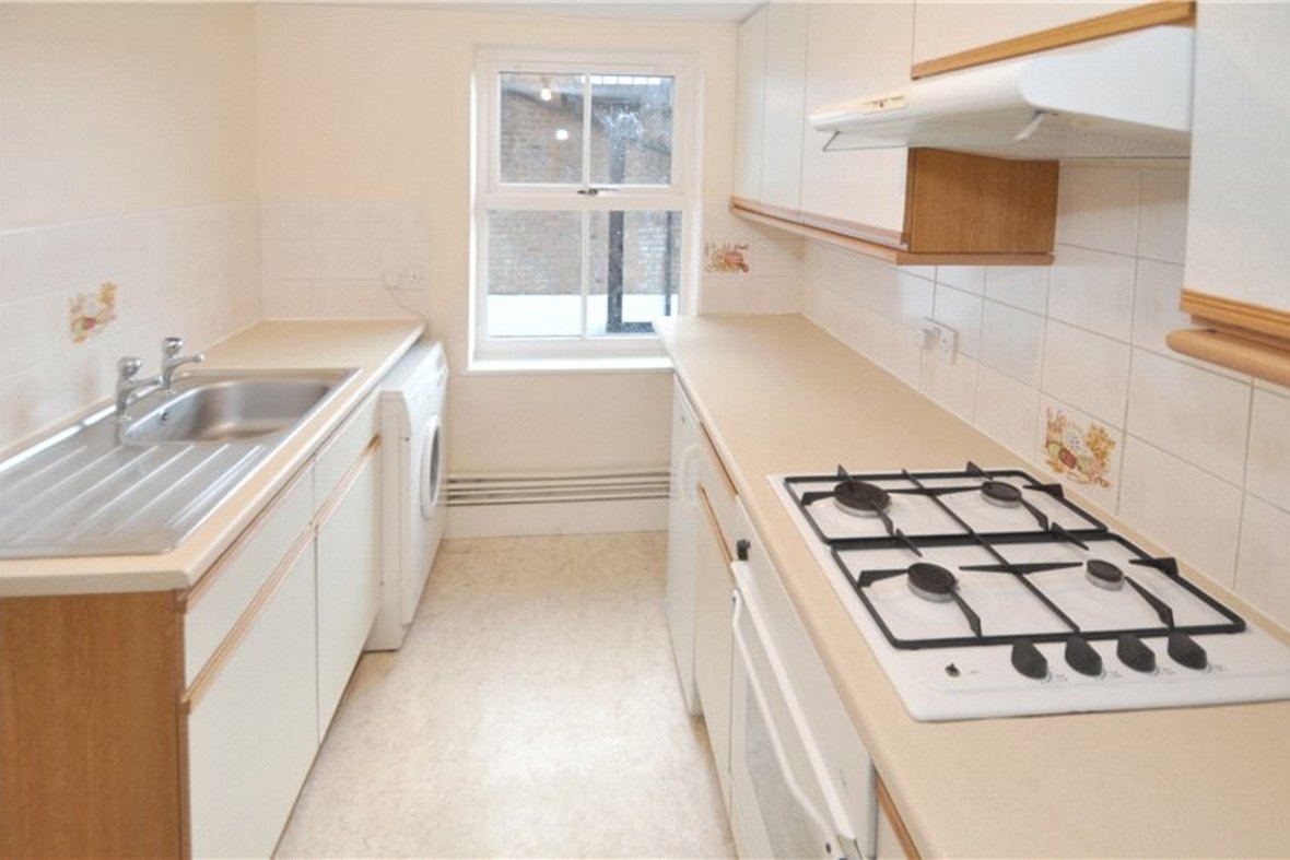 1 Bedroom Apartment ExchangedApartment Exchanged in Alma Road, St. Albans, Hertfordshire - View 4 - Collinson Hall