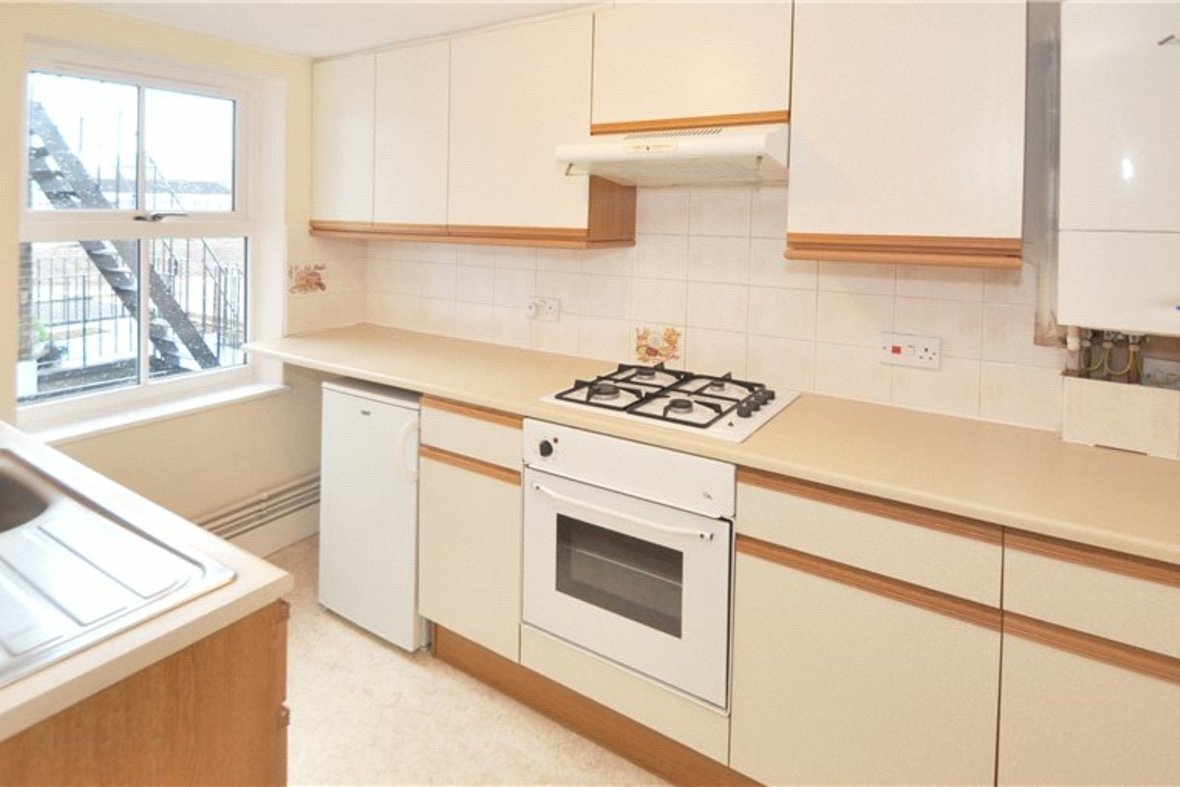 1 Bedroom Apartment ExchangedApartment Exchanged in Alma Road, St. Albans, Hertfordshire - View 3 - Collinson Hall