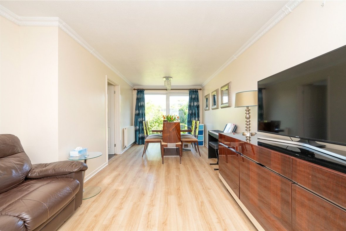 3 Bedroom House New InstructionHouse New Instruction in Maplefield, Park Street, St. Albans - View 25 - Collinson Hall