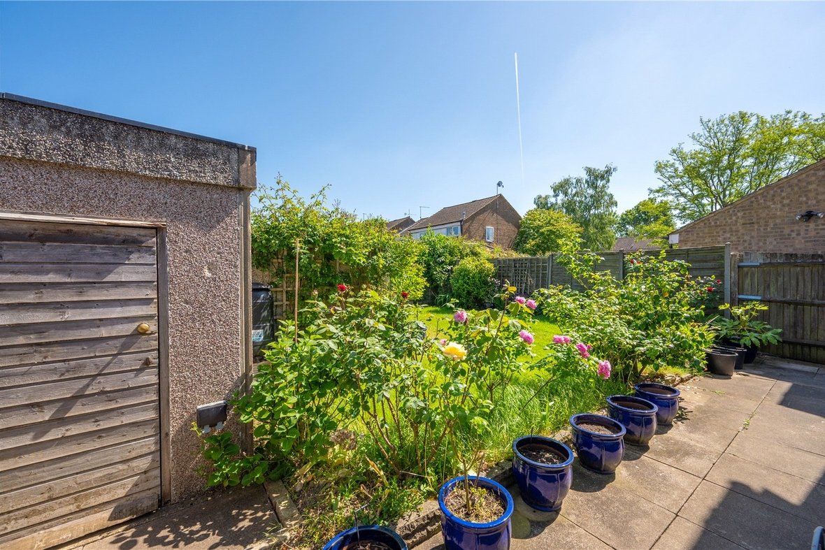 3 Bedroom House New InstructionHouse New Instruction in Maplefield, Park Street, St. Albans - View 20 - Collinson Hall