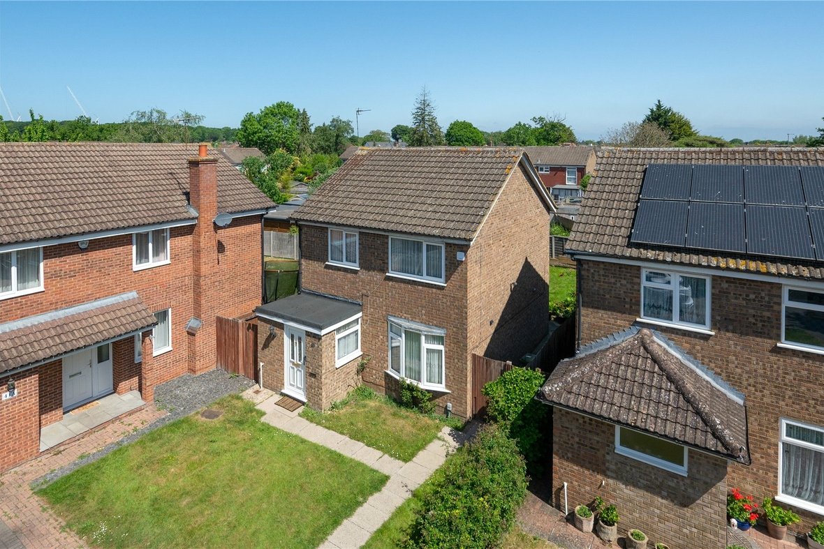 3 Bedroom House New InstructionHouse New Instruction in Maplefield, Park Street, St. Albans - View 17 - Collinson Hall