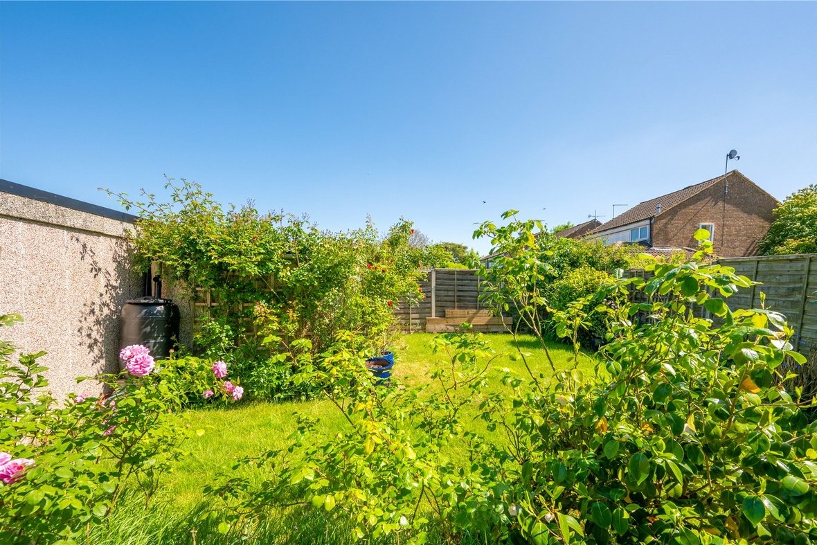 3 Bedroom House New InstructionHouse New Instruction in Maplefield, Park Street, St. Albans - View 21 - Collinson Hall
