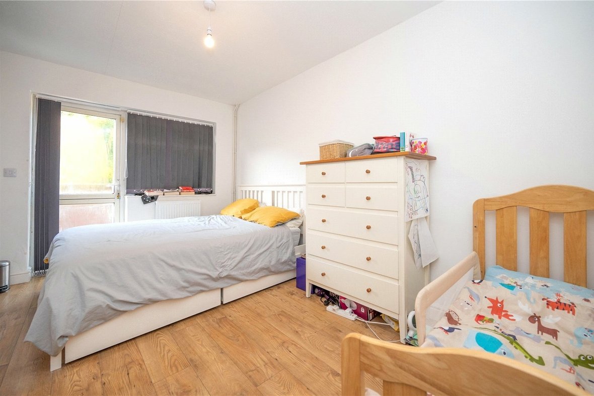 2 Bedroom Apartment To LetApartment To Let in New House Park, St. Albans, Hertfordshire - View 8 - Collinson Hall