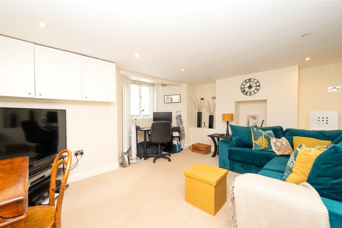 3 Bedroom House New InstructionHouse New Instruction in Liverpool Road, St. Albans, Hertfordshire - View 11 - Collinson Hall