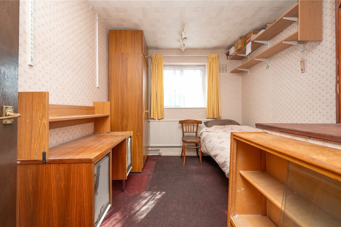3 Bedroom House New InstructionHouse New Instruction in Nelson Avenue, St. Albans, Hertfordshire - View 13 - Collinson Hall