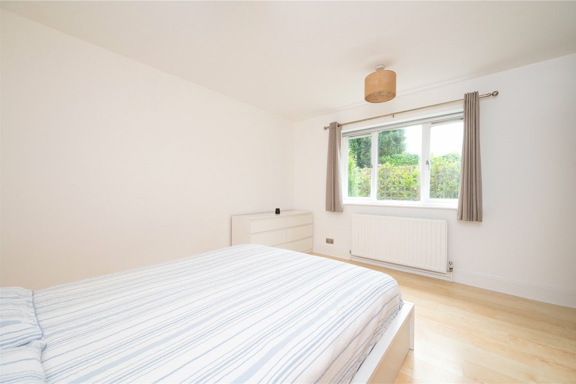 1 Bedroom Apartment New InstructionApartment New Instruction in Beaconsfield Road, St. Albans, Hertfordshire - View 6 - Collinson Hall