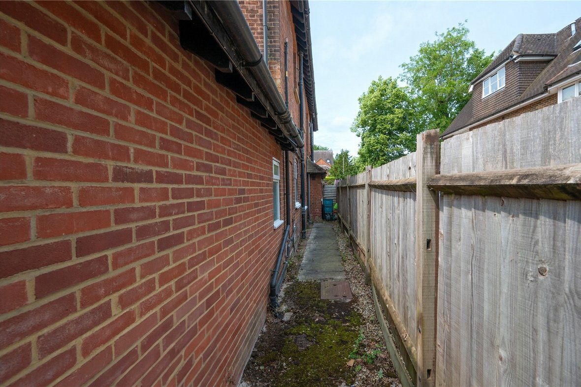 1 Bedroom Apartment New InstructionApartment New Instruction in Beaconsfield Road, St. Albans, Hertfordshire - View 11 - Collinson Hall
