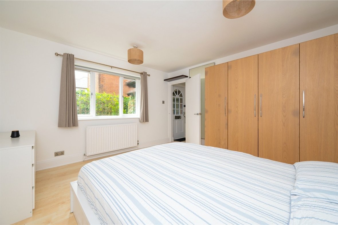 1 Bedroom Apartment New InstructionApartment New Instruction in Beaconsfield Road, St. Albans, Hertfordshire - View 7 - Collinson Hall