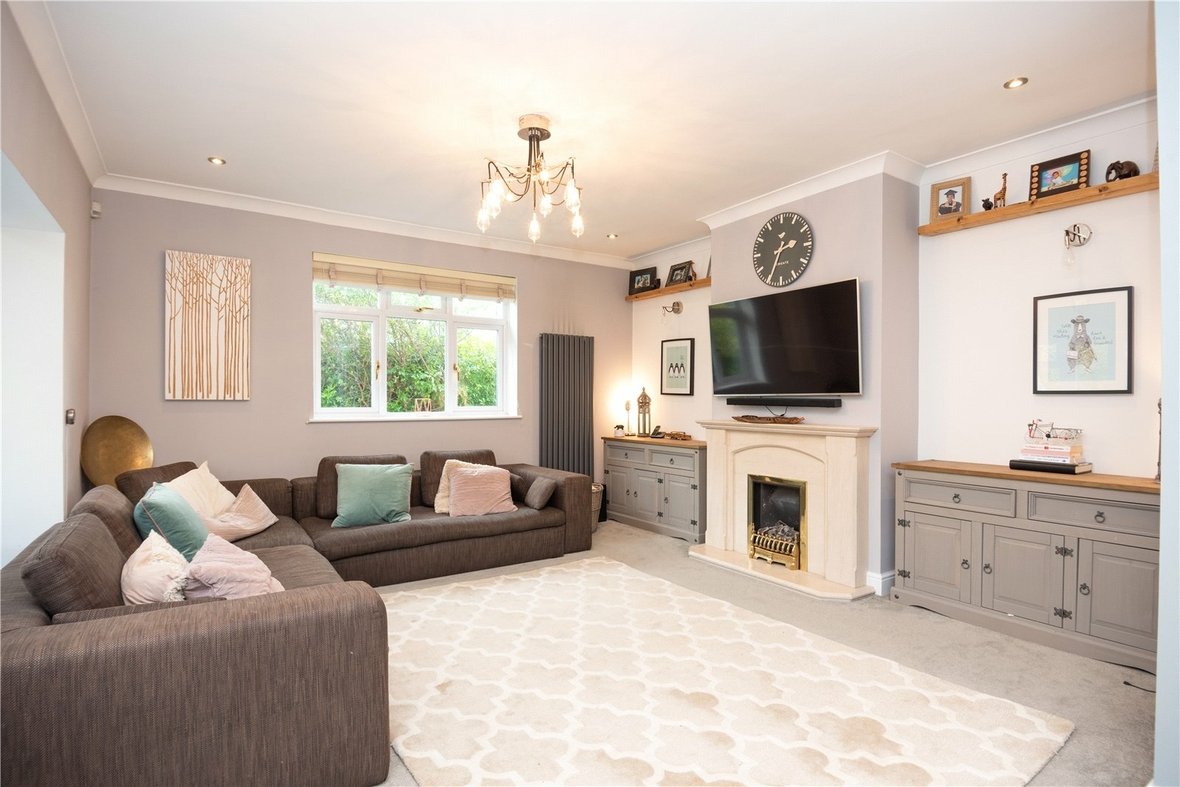 4 Bedroom Bungalow Sold Subject to Contract in Watford Road, St. Albans - View 8 - Collinson Hall