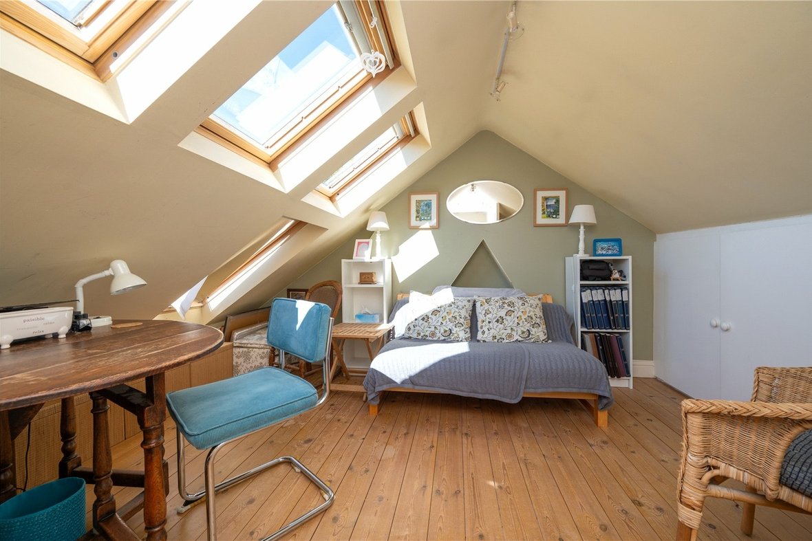 3 Bedroom House New InstructionHouse New Instruction in St. Peters Road, St. Albans, Hertfordshire - View 10 - Collinson Hall