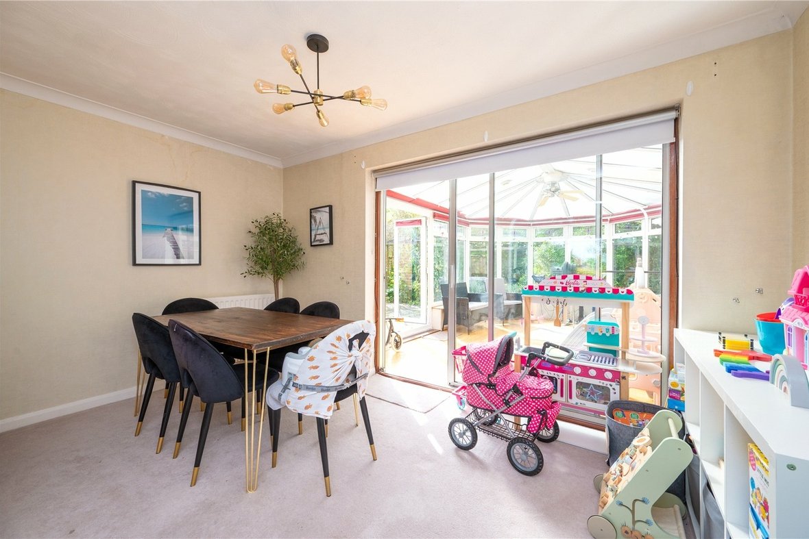 4 Bedroom House To LetHouse To Let in Suffolk Close, London Colney, St. Albans - View 6 - Collinson Hall