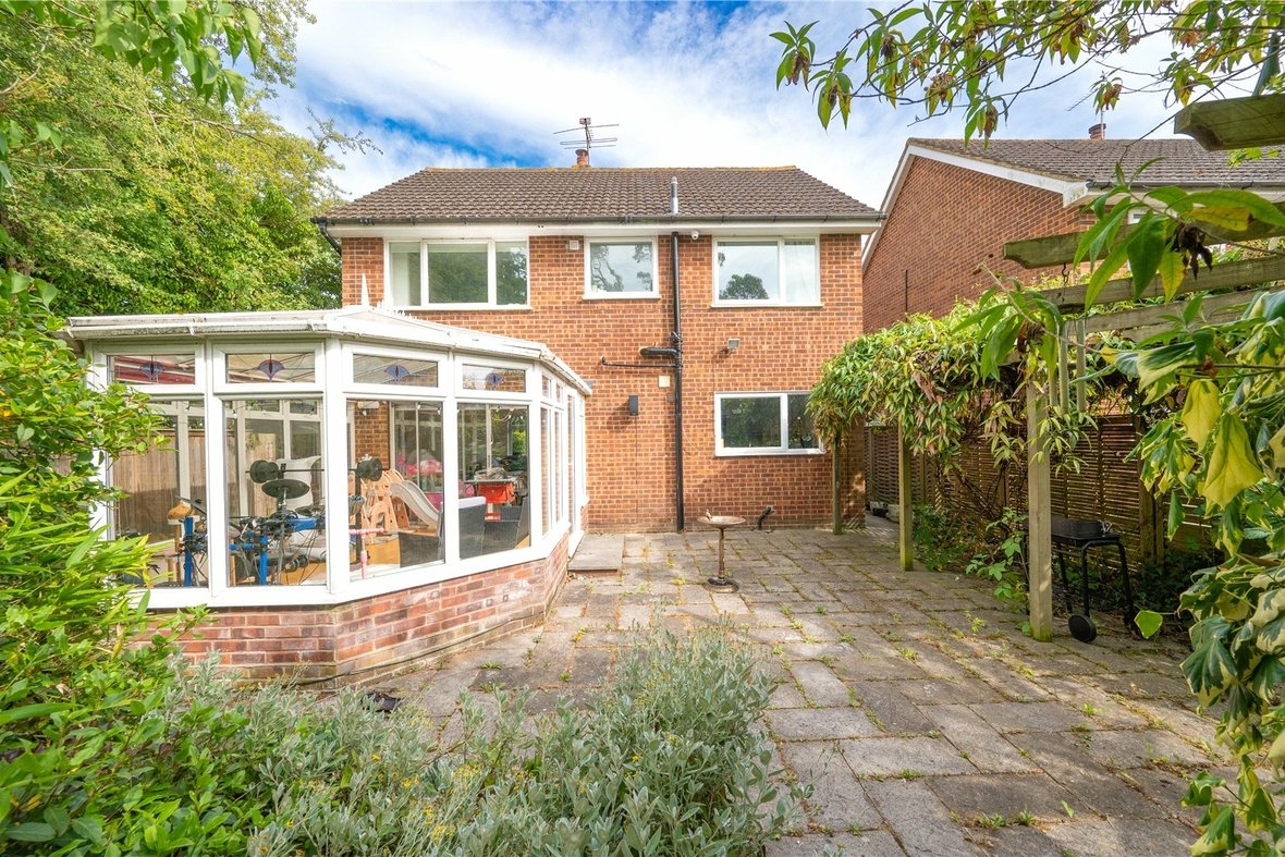 4 Bedroom House To LetHouse To Let in Suffolk Close, London Colney, St. Albans - View 4 - Collinson Hall
