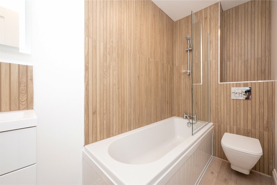 1 Bedroom Apartment New InstructionApartment New Instruction in High Street, St. Albans, Hertfordshire - View 6 - Collinson Hall