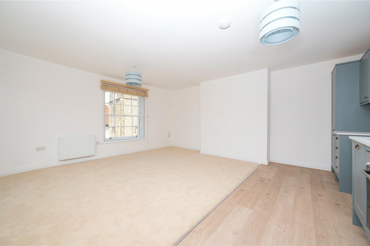 1 Bedroom Apartment New InstructionApartment New Instruction in High Street, St. Albans, Hertfordshire - View 3 - Collinson Hall