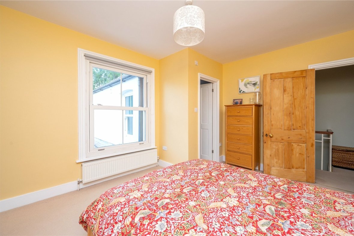 4 Bedroom House New InstructionHouse New Instruction in Upper Heath Road, St. Albans, Hertfordshire - View 15 - Collinson Hall