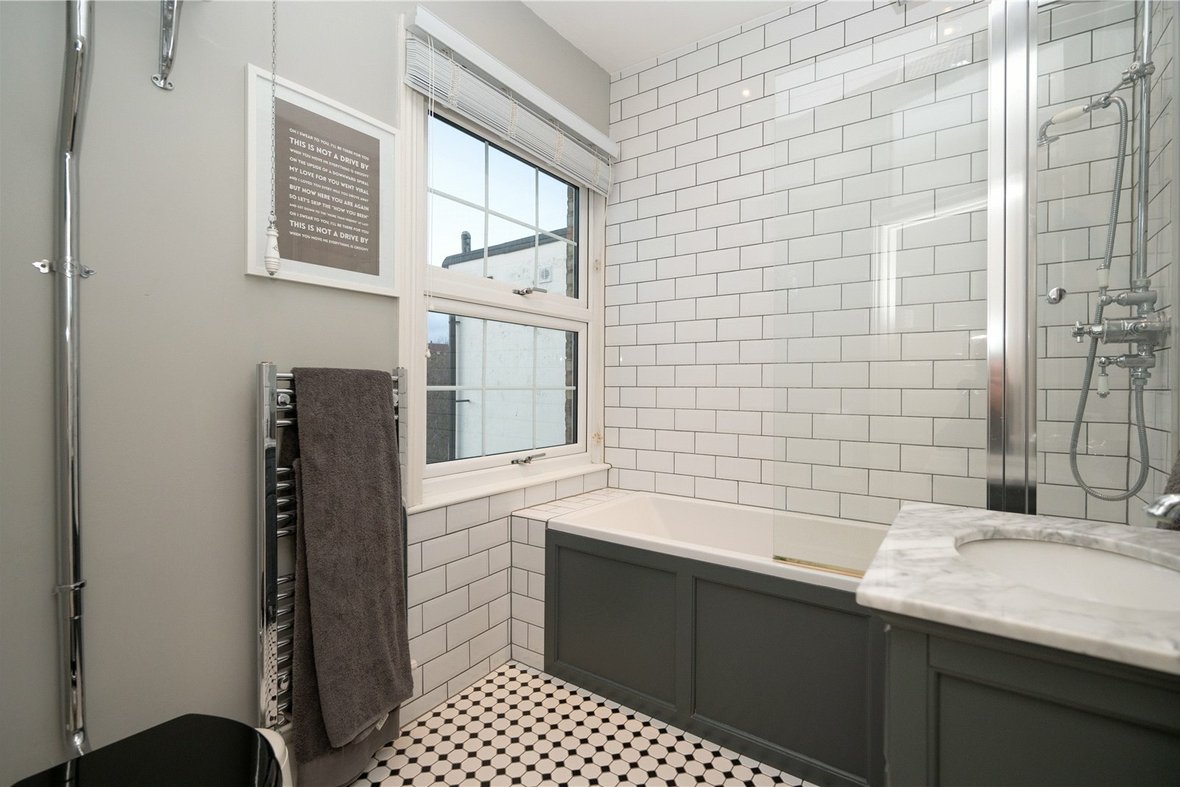 2 Bedroom House New InstructionHouse New Instruction in Oster Street, St. Albans, Hertfordshire - View 13 - Collinson Hall