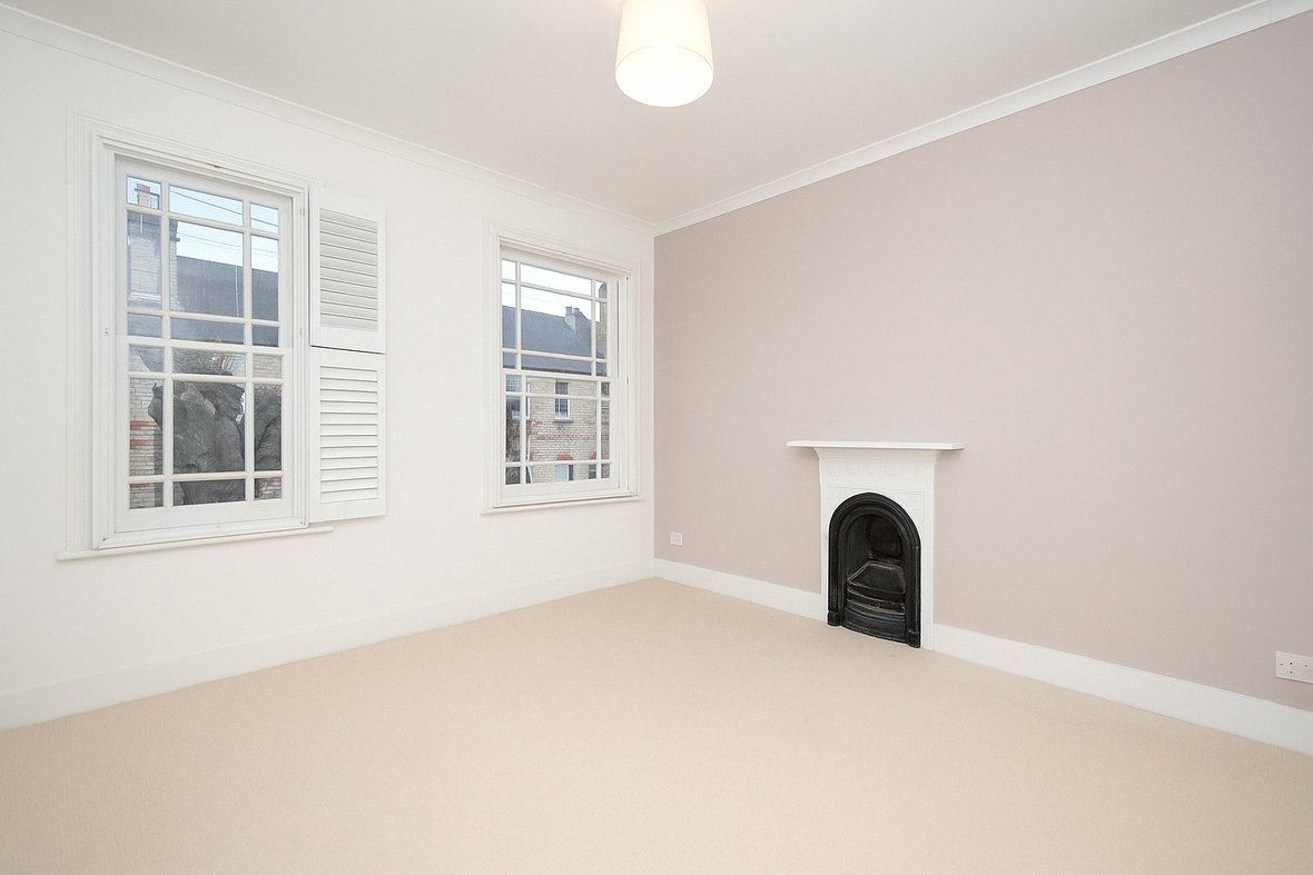 2 Bedroom House Sold Subject to ContractHouse Sold Subject to Contract in Oster Street, St. Albans, Hertfordshire - View 6 - Collinson Hall