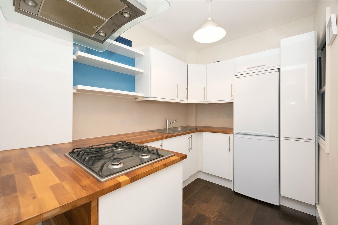2 Bedroom House Sold Subject to ContractHouse Sold Subject to Contract in Oster Street, St. Albans, Hertfordshire - View 4 - Collinson Hall