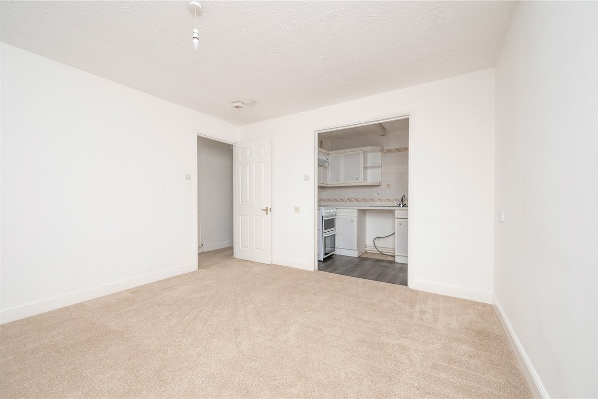 1 Bedroom Maisonette New InstructionMaisonette New Instruction in Larks Ridge, Watford Road, St. Albans - View 3 - Collinson Hall