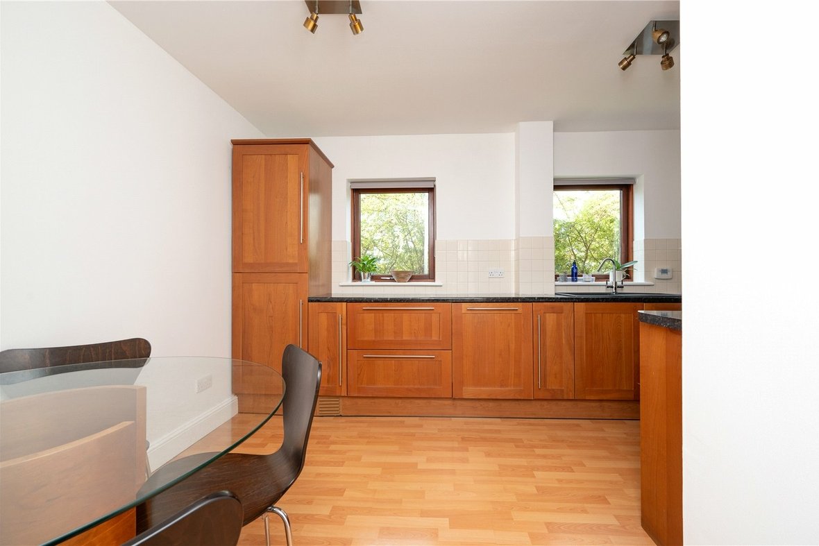 2 Bedroom Apartment New InstructionApartment New Instruction in Ashtree Court, Granville Road, St. Albans - View 9 - Collinson Hall