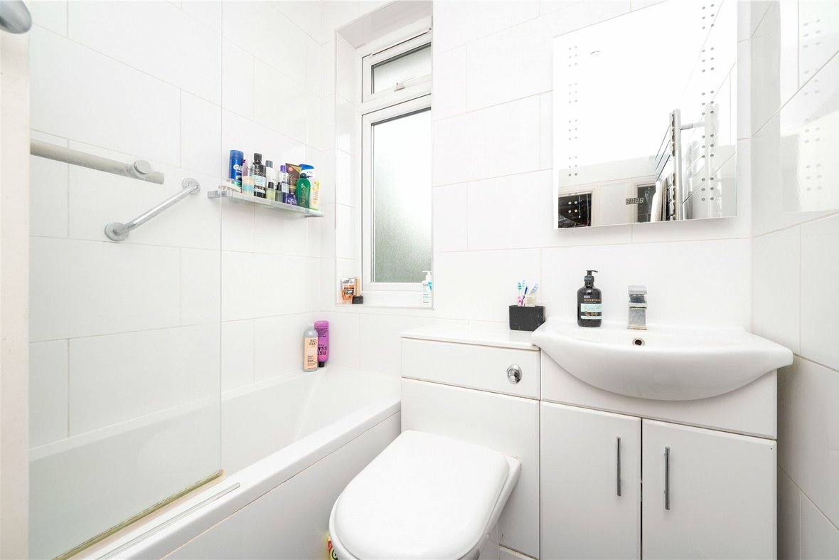 4 Bedroom House New InstructionHouse New Instruction in Palfrey Close, St. Albans, Hertfordshire - View 8 - Collinson Hall
