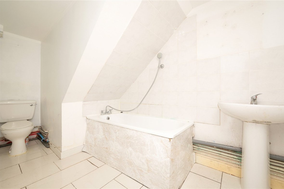 1 Bedroom Apartment New InstructionApartment New Instruction in Hatfield Road, St. Albans, Hertfordshire - View 6 - Collinson Hall