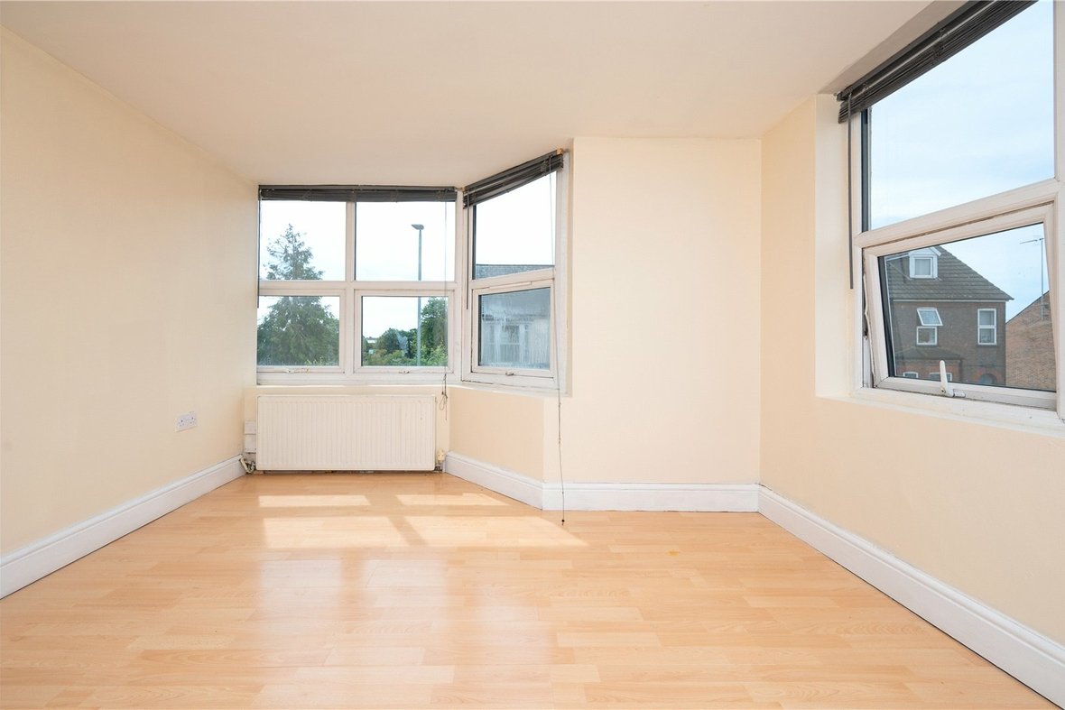 1 Bedroom Apartment New InstructionApartment New Instruction in Hatfield Road, St. Albans, Hertfordshire - View 5 - Collinson Hall