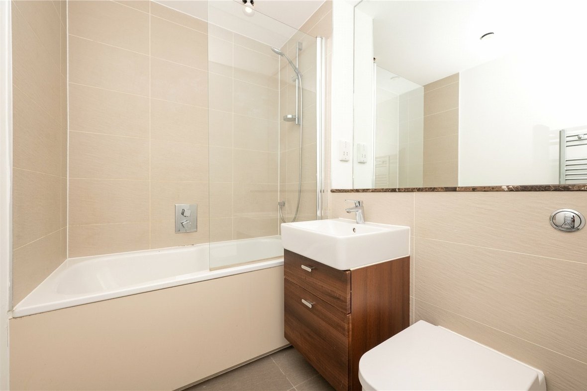 1 Bedroom Apartment New InstructionApartment New Instruction in Victoria Street, St. Albans, Hertfordshire - View 4 - Collinson Hall