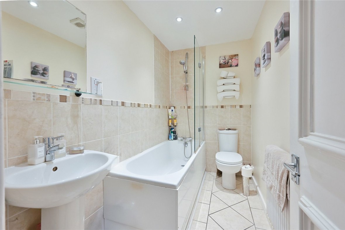 3 Bedroom House New InstructionHouse New Instruction in Park Street, St. Albans, Hertfordshire - View 4 - Collinson Hall