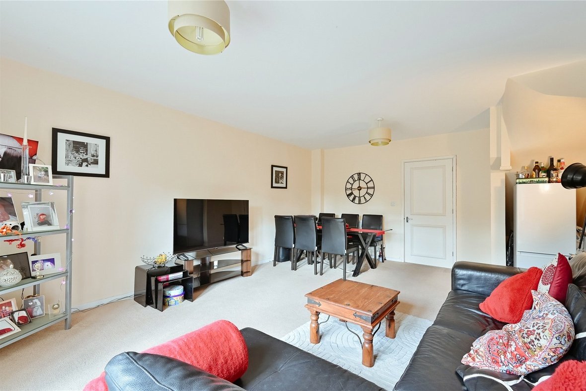 3 Bedroom House New InstructionHouse New Instruction in Park Street, St. Albans, Hertfordshire - View 11 - Collinson Hall