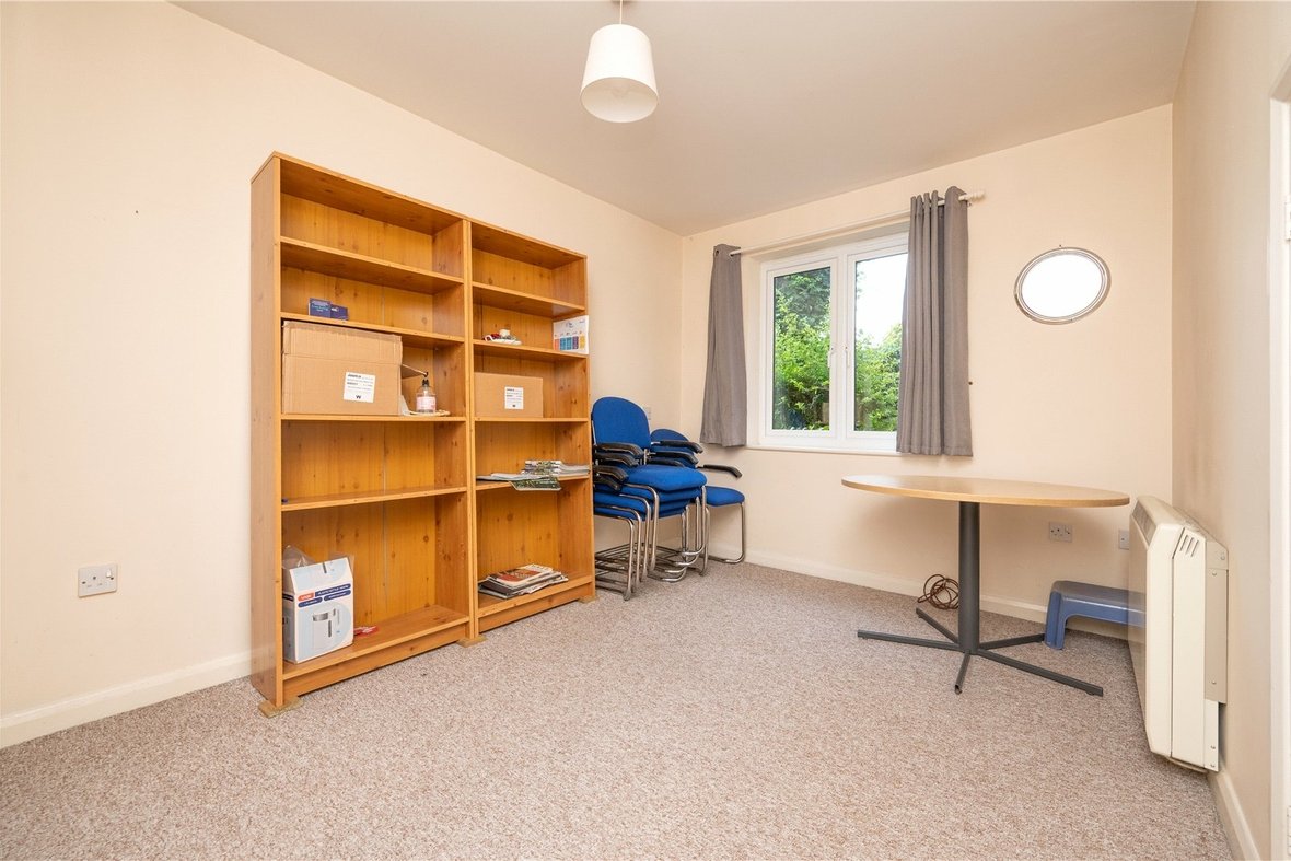 2 Bedroom Apartment New InstructionApartment New Instruction in Belmont Hill, St. Albans, Hertfordshire - View 5 - Collinson Hall