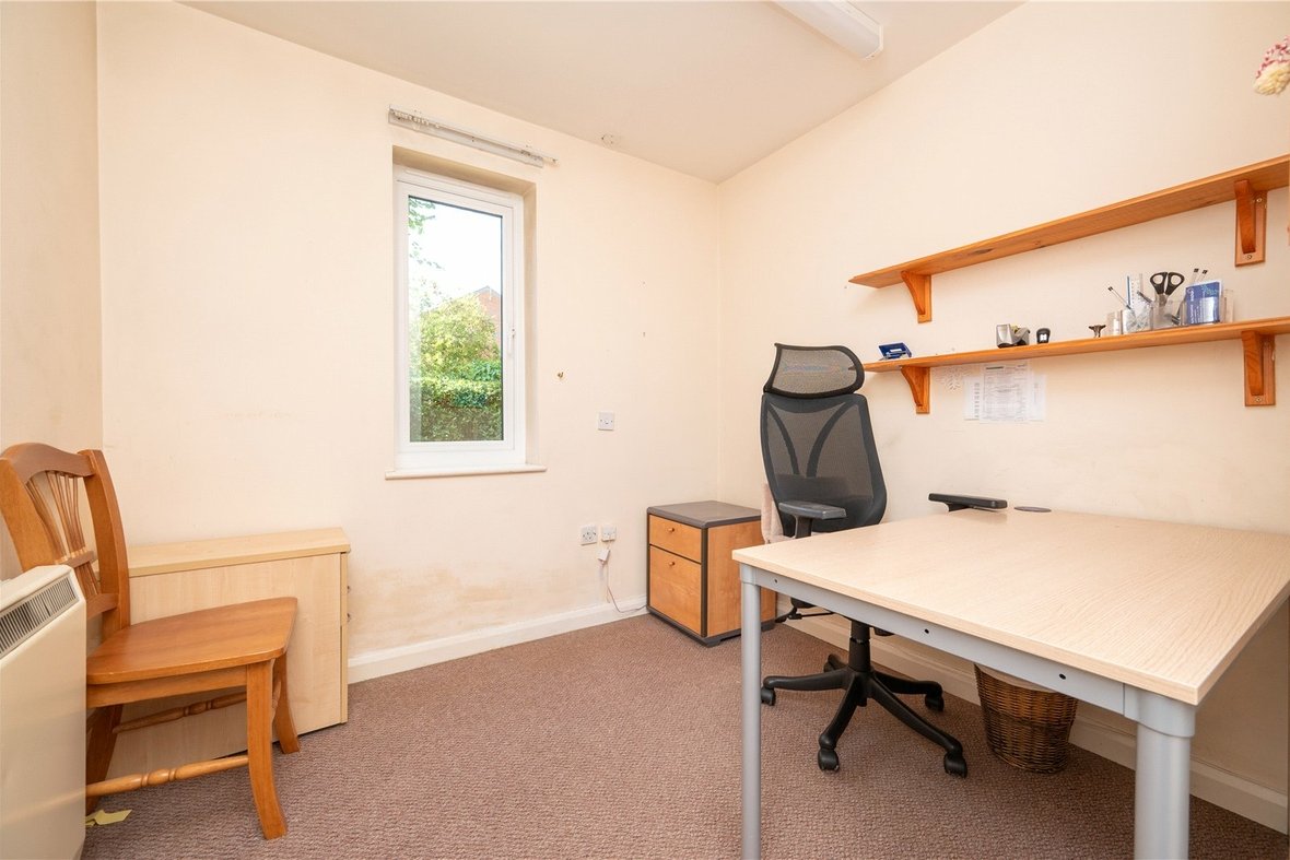 2 Bedroom Apartment New InstructionApartment New Instruction in Belmont Hill, St. Albans, Hertfordshire - View 6 - Collinson Hall