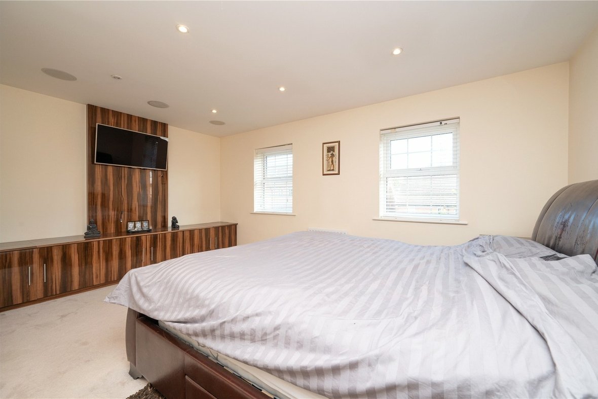 4 Bedroom House New InstructionHouse New Instruction in Curo Park, Frogmore, St. Albans - View 10 - Collinson Hall