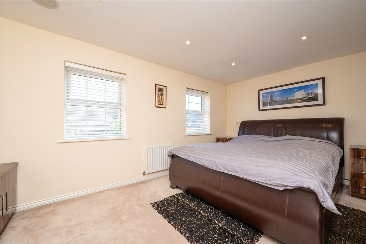 4 Bedroom House New InstructionHouse New Instruction in Curo Park, Frogmore, St. Albans - View 9 - Collinson Hall