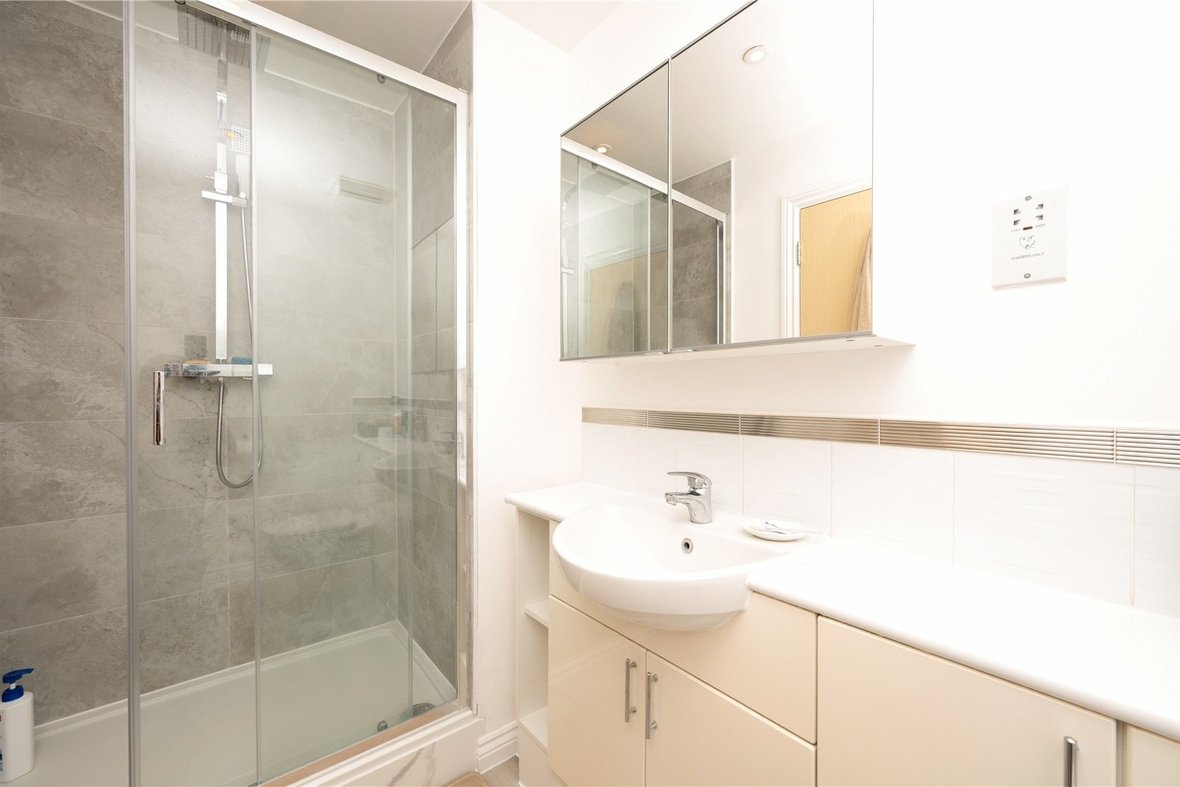 4 Bedroom House New InstructionHouse New Instruction in Curo Park, Frogmore, St. Albans - View 15 - Collinson Hall
