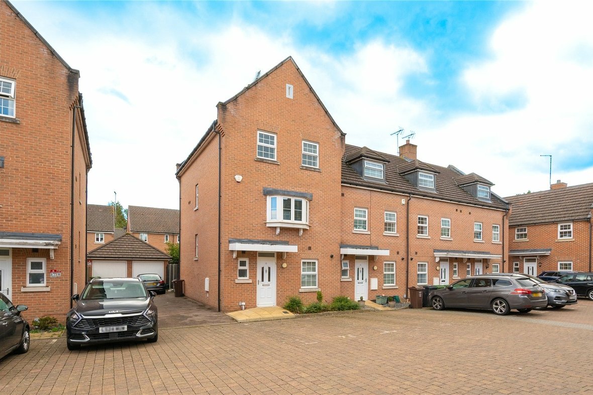 4 Bedroom House New InstructionHouse New Instruction in Curo Park, Frogmore, St. Albans - View 1 - Collinson Hall