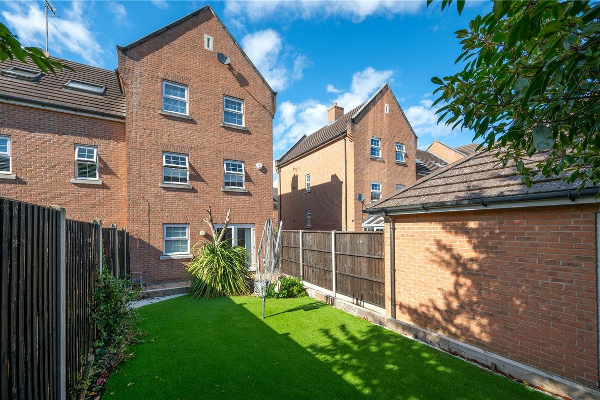 4 Bedroom House New InstructionHouse New Instruction in Curo Park, Frogmore, St. Albans - View 18 - Collinson Hall