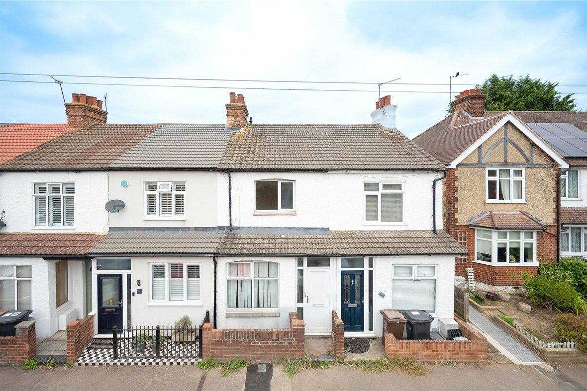 3 Bedroom House To LetHouse To Let in Cambridge Road, St. Albans, Hertfordshire - View 1 - Collinson Hall