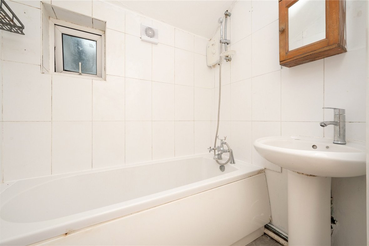 3 Bedroom House To LetHouse To Let in Cambridge Road, St. Albans, Hertfordshire - View 8 - Collinson Hall